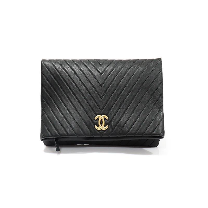 Chanel(샤넬) A57237 블랙 쉐브론 카프스킨 금장 CC로고 GREEK 폴딩 클러치